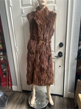 Vtg Cap Ferrot Long Brown Fox Fur Vest with Belt